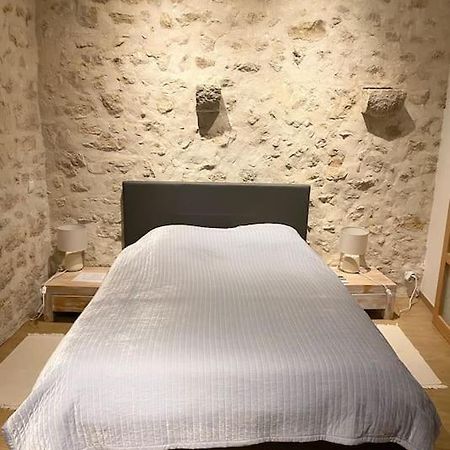 Loft En Plein Coeur Du Village แซงต์-ปอล-เดอ-วองส์ ภายนอก รูปภาพ